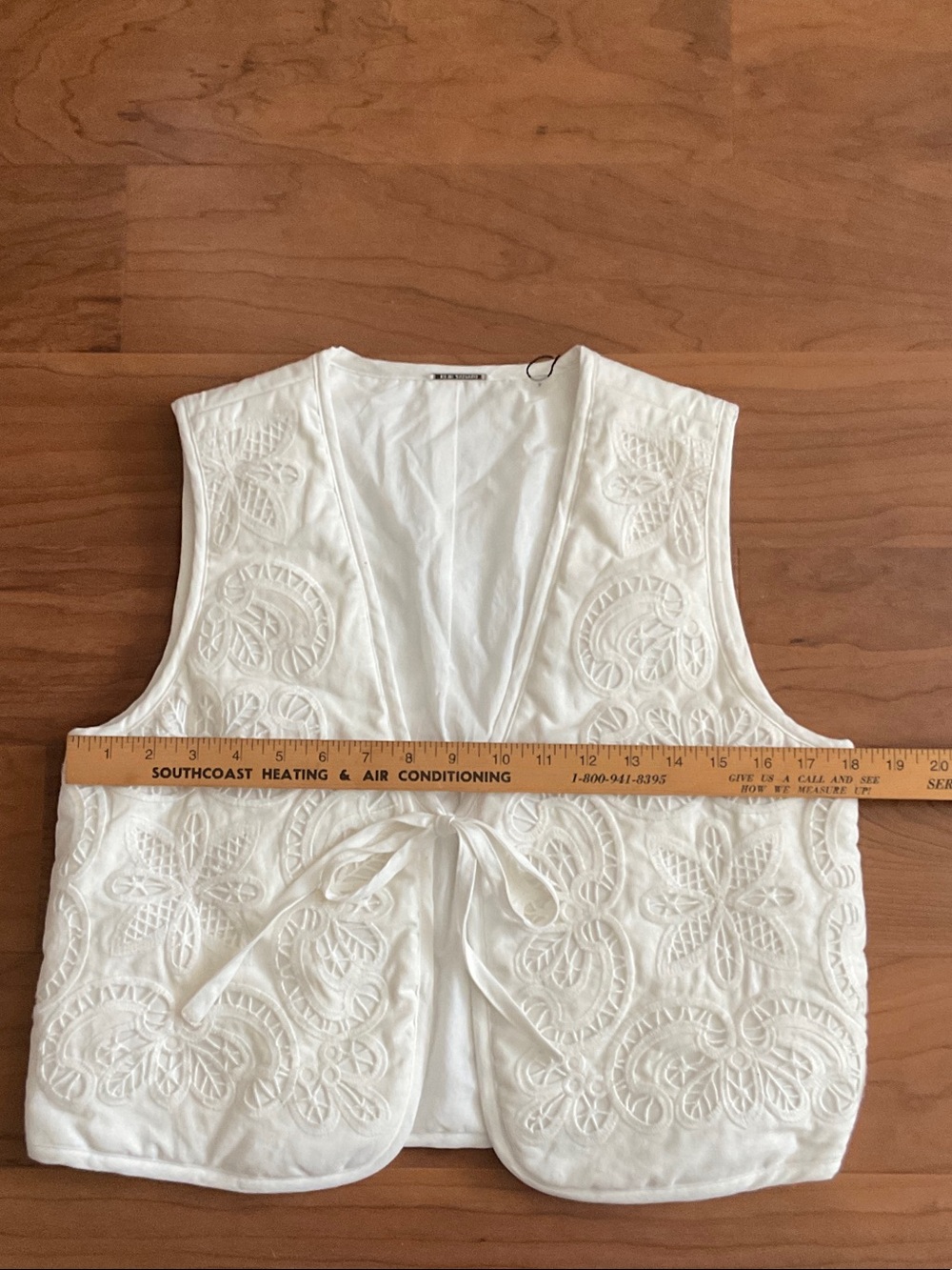 Elie Tahari White Embroidered Tie-Front Vest-Small-NWT - Picture 2 of 10